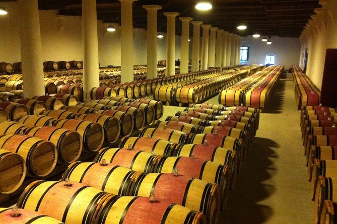 Full day Bordeaux Historic Gourmet Walking and Médoc Tour - The 3-Hour Bordeaux Gourmet Walking Route: Sights Plus Real Tastes