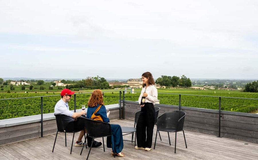 Full-day Saint-Emilion: Village, Undergrounds and Châteaux - FAQ