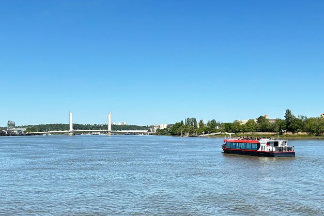 Guided cruise Bordeaux UNESCO - Wine city focus: Cité du Vin, canelés, and the architecture story