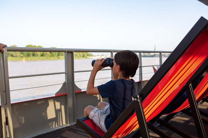 Guided cruise Bordeaux UNESCO - Guide energy, English clarity, and how to get the best experience