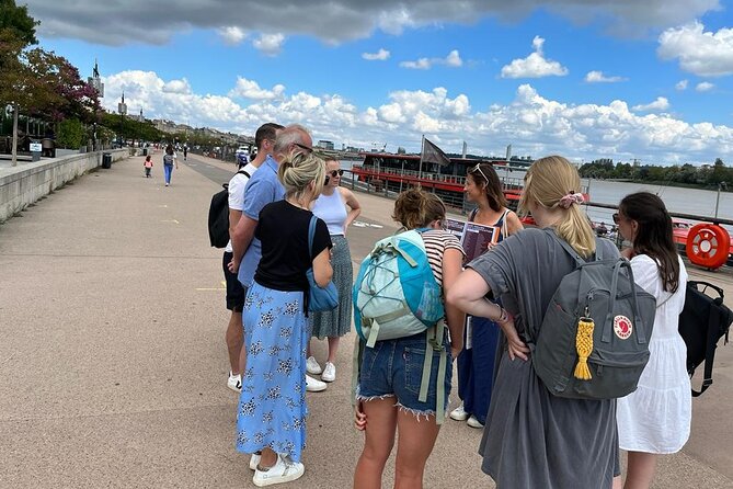 Highlights of Bordeaux Walking Tour + Wine & Cheese Tasting - Getting Your Bearings at Place de la Bourse and Place du Parlement