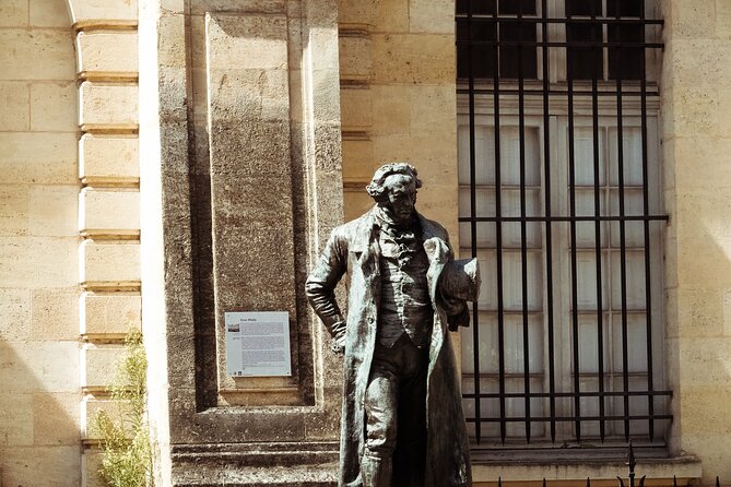 Private Bordeaux History Tour with a glass of Bordeaux wine. - Place Gambetta, Passage Sarget, and Church of Notre-Dame