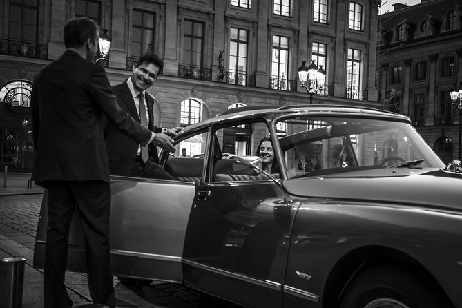 Private luxury tour of Bordeaux in a magnificent Citroen DS - 2 hours - Key highlights
