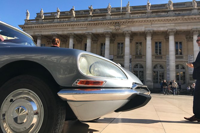 Private luxury tour of Bordeaux in a magnificent Citroen DS - 2 hours - Grand Théâtre to the baroque church and the great fountain square