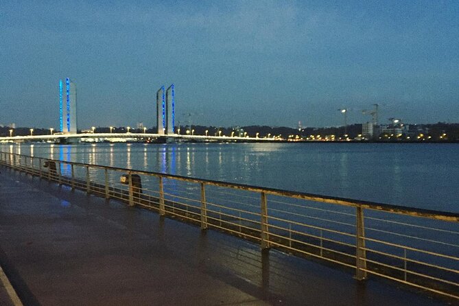 Professional - Bordeaux Wine and Cheese Tasting with a walking tour - Cité du Vin From Afar: Good for Context, Not a Museum Visit