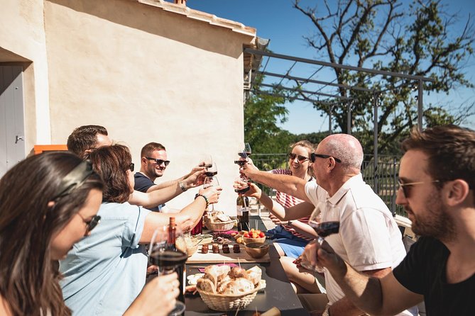 Saint-Emilion Electric Bike Day Tour with Wine Tastings & Lunch - Meeting in Bordeaux, then turning toward the right-bank wine roads