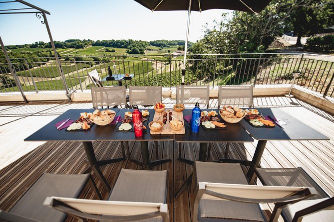 Saint-Emilion Electric Bike Day Tour with Wine Tastings & Lunch - Walking Saint-Émilion village after the bikes: UNESCO time you can actually use