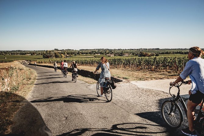 Saint-Emilion Electric Bike Day Tour with Wine Tastings & Lunch - Getting on the e-bikes at Saint-Émilion: easy power, real riding