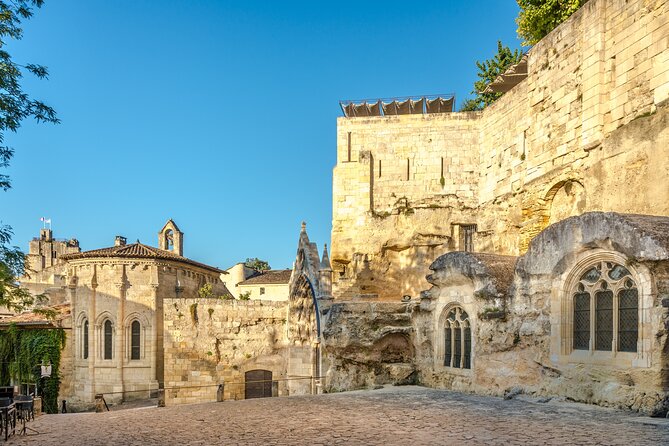 Saint Emilion Half-Day Trip with Wine Tasting & Winery Visit from Bordeaux - Free time in town: how to use your minutes well