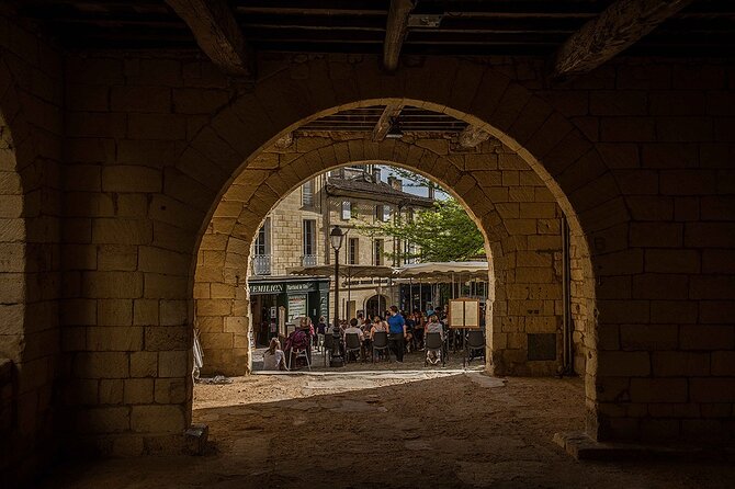 Saint Emilion History Tour with Wine Education and Tasting - Entering Saint-Émilion’s medieval streets in a short time