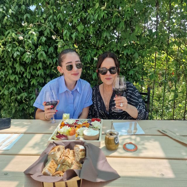 Saint-Émilion: Wine Tour by Electric Bike and Lunch - Second château stop: philosophy, biodiversity, and another tasting