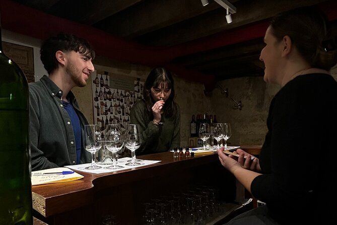 Tasting of Bordeaux White Wines Wine and Cheese Pairing - Four Bordeaux white wines: what you’re really learning