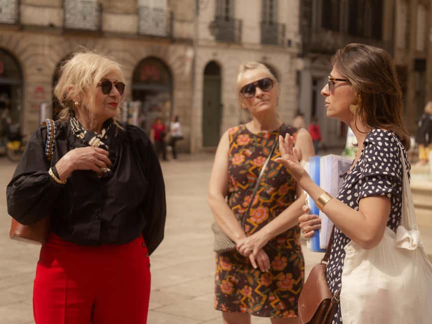 The Ultimate Bordeaux Food Tour: Full Meal & Fine Wines - The wine part: one glass, but it’s built for understanding