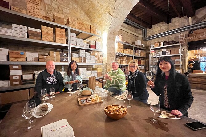 Traditional Gourmet Food & Wine Tour in Bordeaux - The format: a tasting walk that builds into a wine-cellar meal