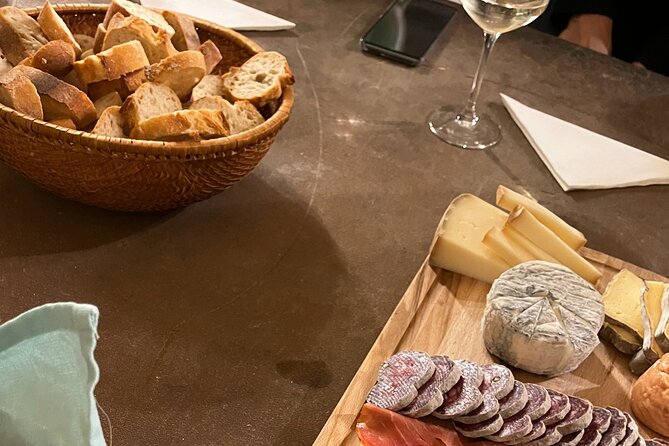 Traditional Gourmet Food & Wine Tour in Bordeaux - Meeting at Place Pey-Berland: where the tour finds its rhythm
