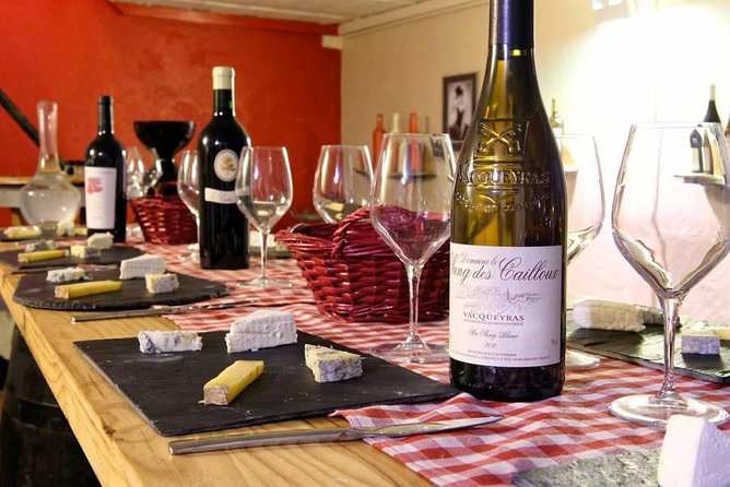 Wines and Cheeses: Learning to combine perfectly - Walking the Links Between Saint-Michel and Capucins